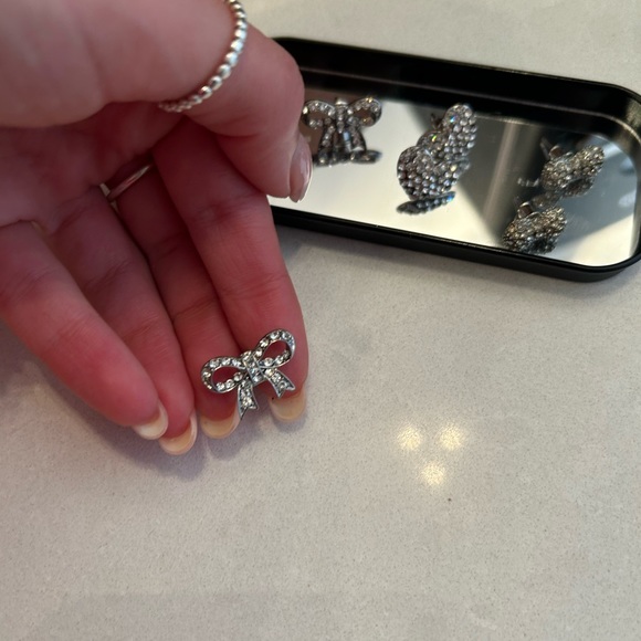 Assorted earrings - Picture 8 of 11